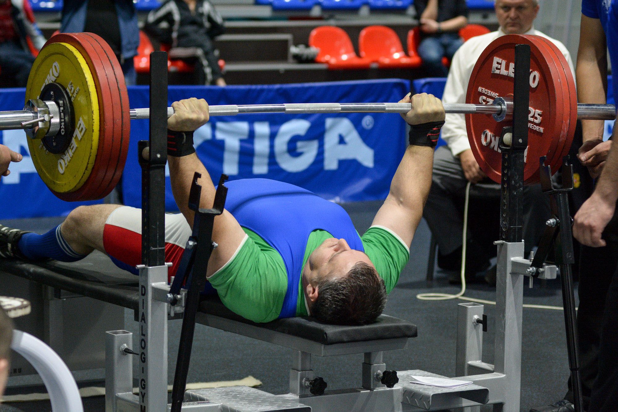 Пауэрлифтинг соревнования. Powerlifting жим лежа. Лифтерский жим лежа. Марат Абдуллин жим. Чемпионат мира по пауэрлифтингу жим лежа 2021 IPF.